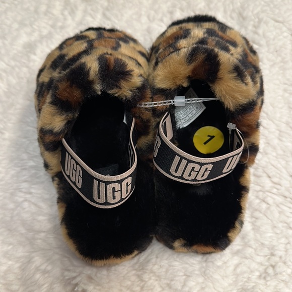 NWT! UGG Kids Leopard Printed Open Toe Slingback Sandals size 3 - Picture 4 of 9